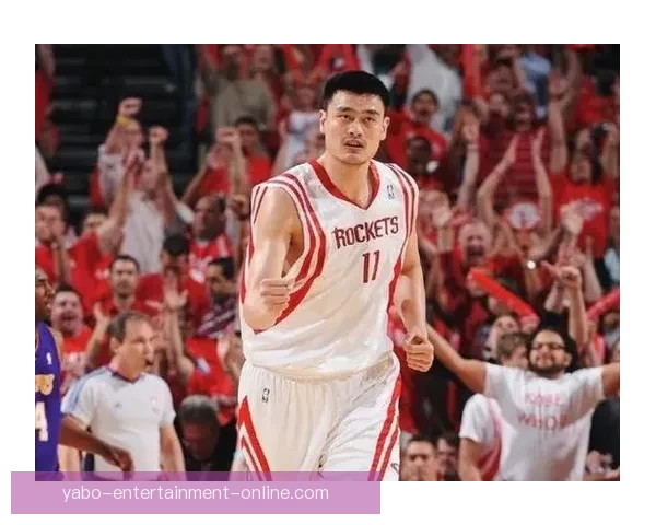 他在NBA的影响力堪比姚明 被誉为中国篮球的名片和全球代言人 他在NBA的影响力堪比姚明 被誉为中国篮球的名片和全球代言人