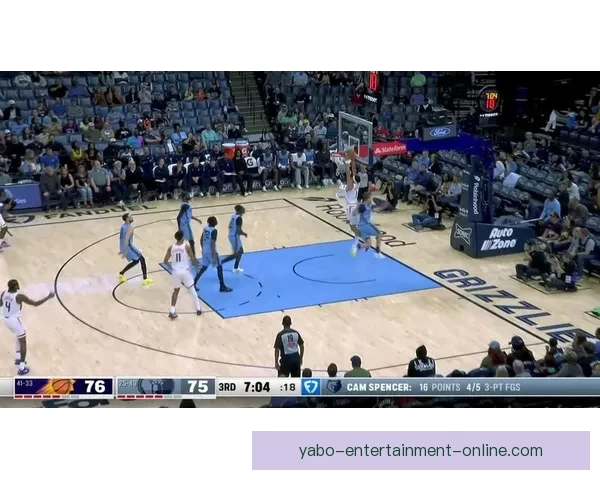 布克砍下36分引领太阳客场战胜灰熊 杰伦格林贡献21分6篮板吉莱斯皮双十